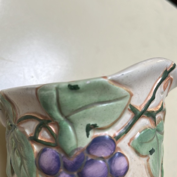 Mikasa "Chablis" Sculpted Creamer Grape Vines Discontinued! - Picture 10 of 10